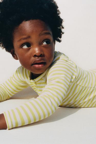 1-6 YEARS / STRIPED TEXTURED SWIMSUIT - Light lime green by Zara