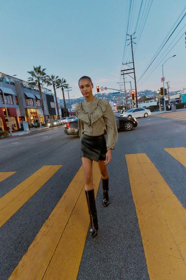 GINGHAM BLOUSE WITH RUFFLES - Green / Ecru by Zara