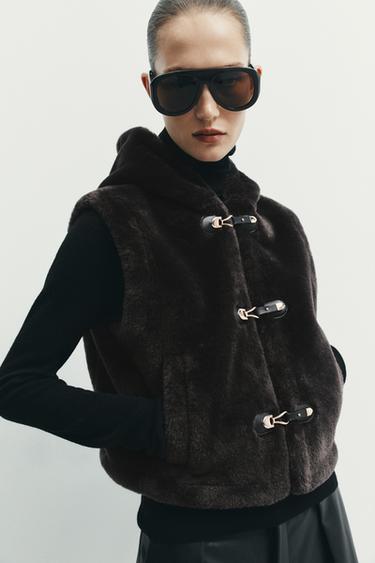 FAUX FUR WAISTCOAT WITH FIREMAN CLASPS - Brown by Zara