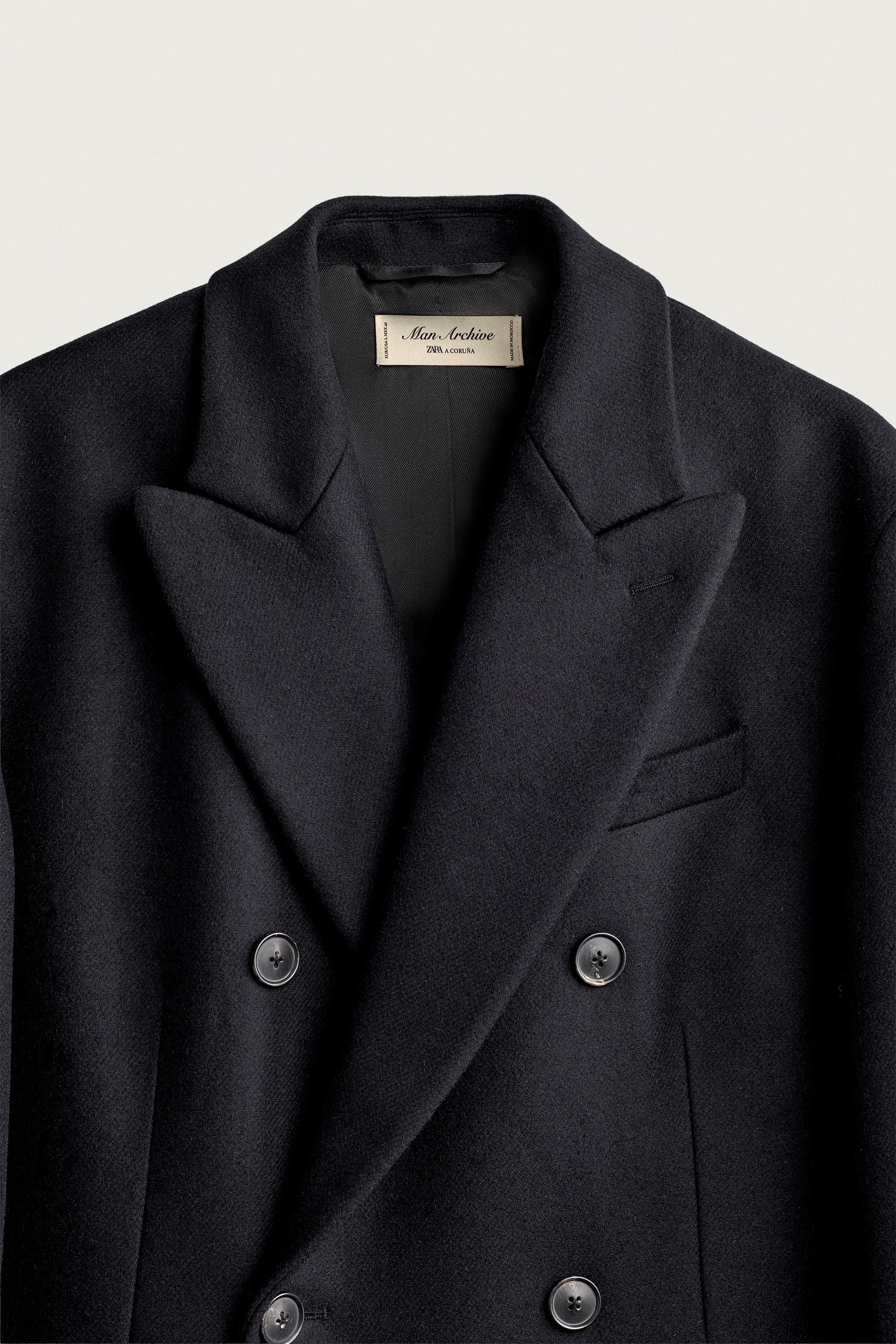 100% WOOL DOUBLE-BREASTED COAT
