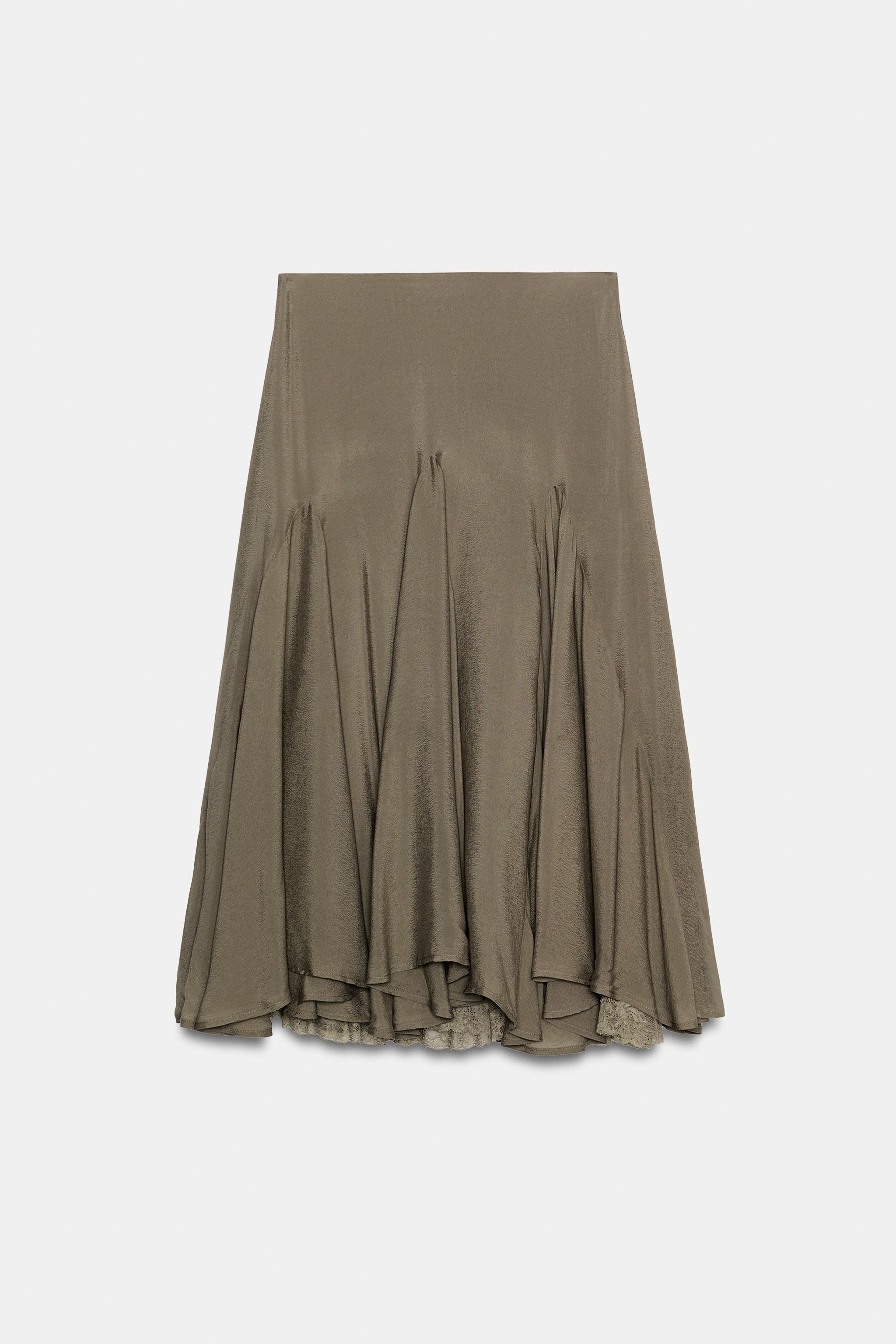 FLOWY GORED LACE SKIRT