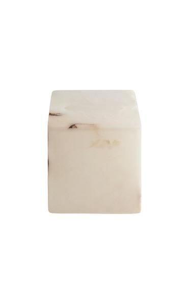 ALABASTER TISSUE BOX - White by Zara