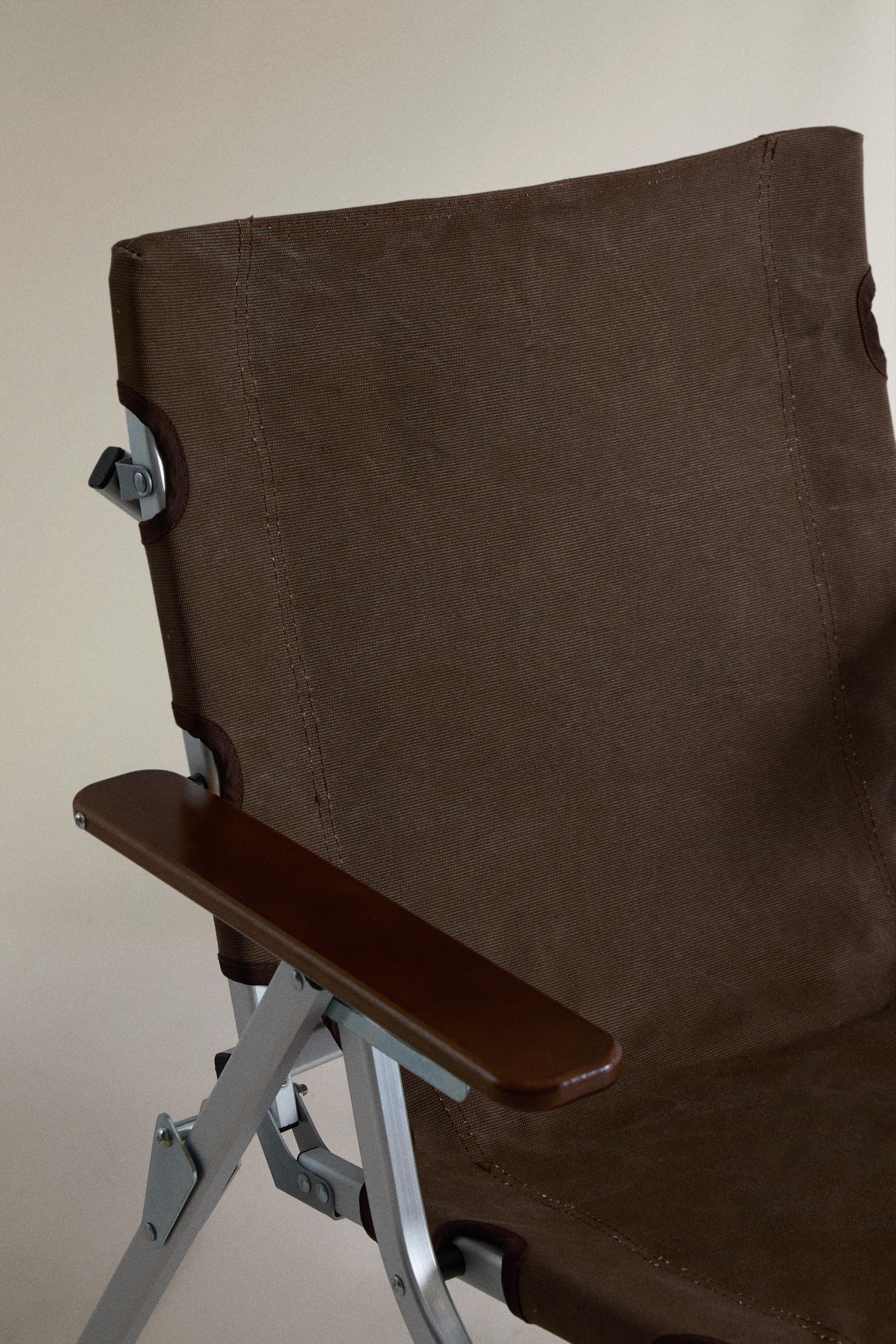 FOLDING CHAIR WITH ARMRESTS AND HANDLE - taupe brown | ZARA United