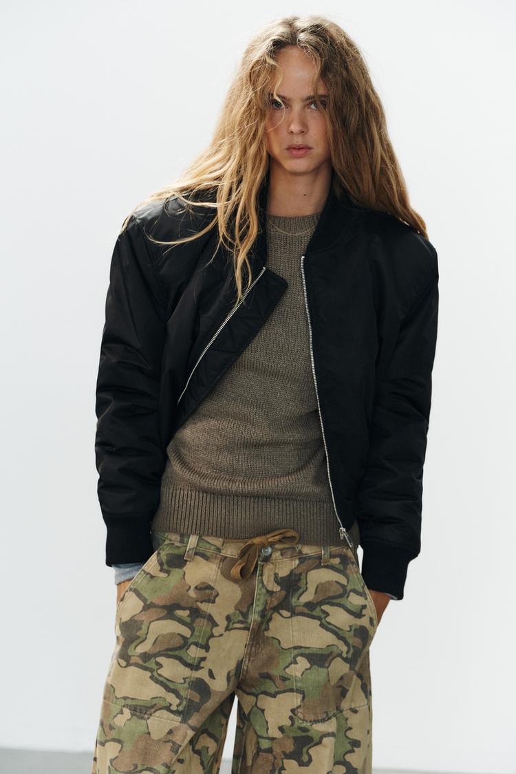 CHAQUETA BOMBER CORTA HOMBRERAS
