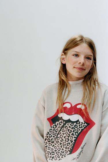 Zara DUKSERICA SA PRINTOM ROLLING STONES © – pesak