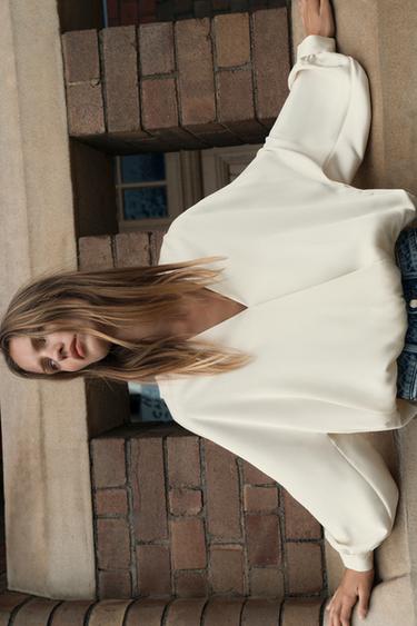 BLOUSE CACHE-CŒUR SATINÉE - Écru de Zara - Image 3