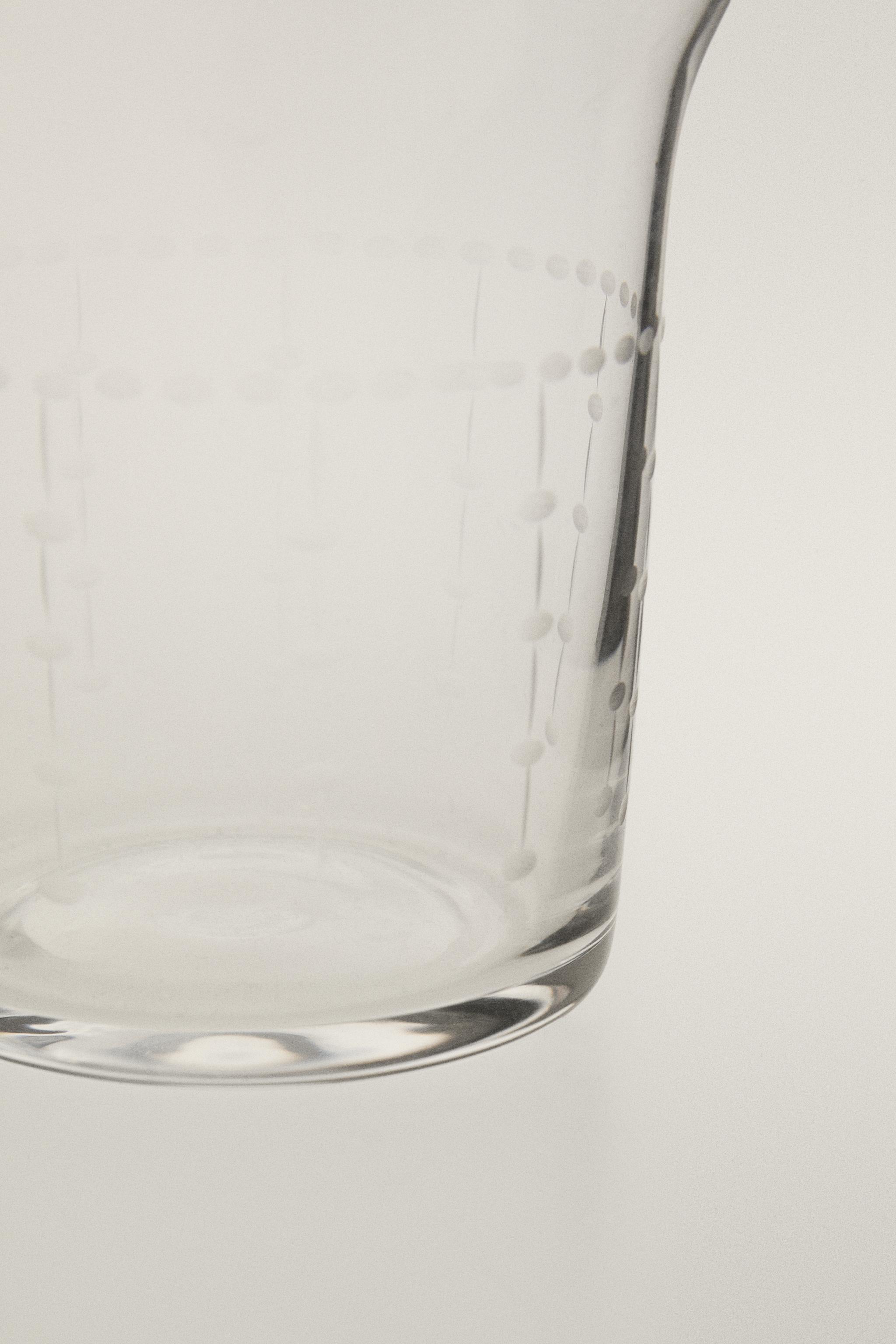 GEOMETRICALLY ENGRAVED GLASS TUMBLER