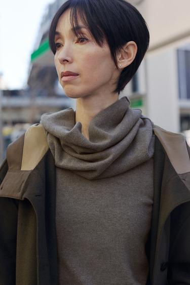 オフショルダーニットセーターモールグレーZaraのオフショルダーニットセーター - モールグレー 