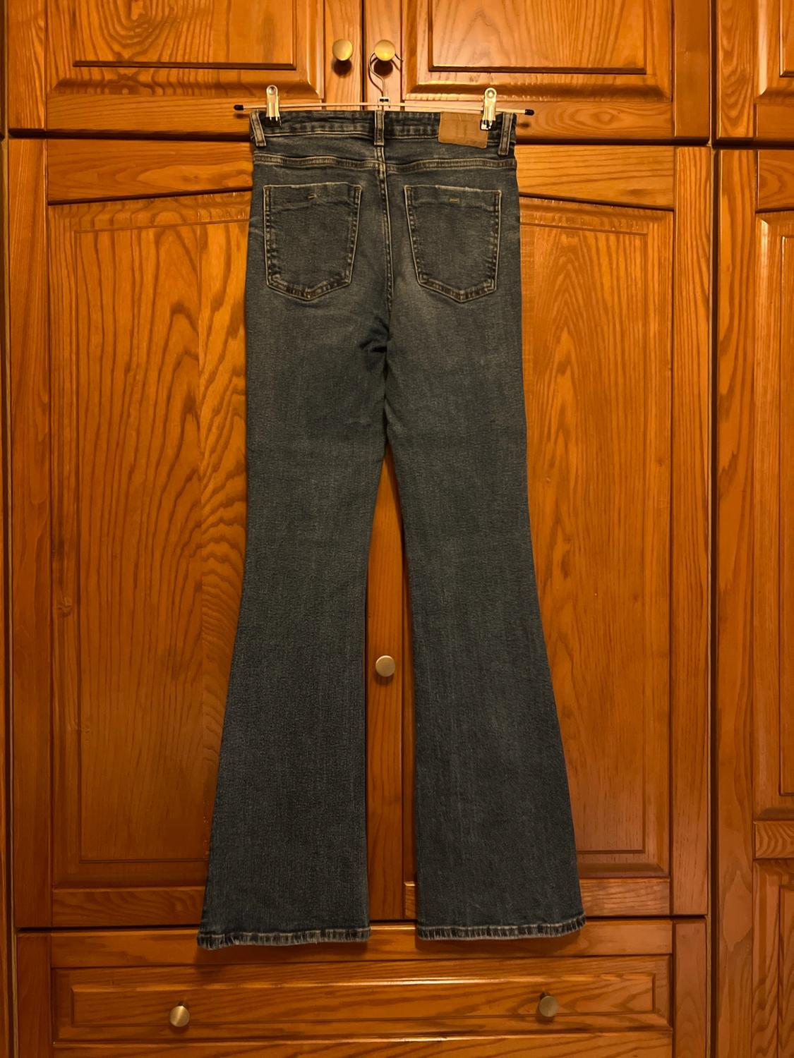 Z1975 FLARED HIGH-WAIST JEANS - Image 2