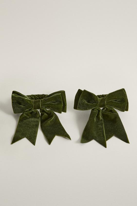 Zara CHRISTMAS VELVET NAPKIN HOLDER PACK (PACK OF 2) - Green - Image 0