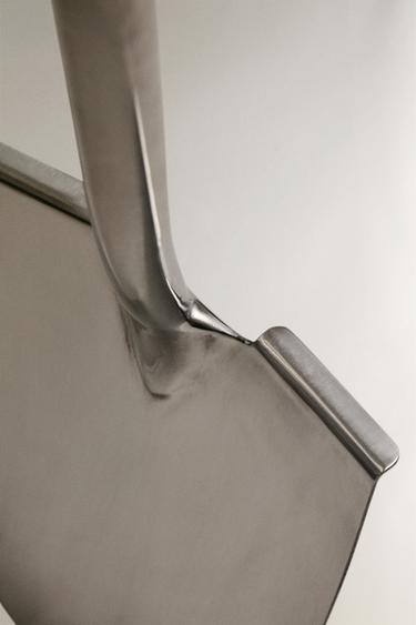 LARGE GARDEN SHOVEL - Dark brown by Zara - Image 3