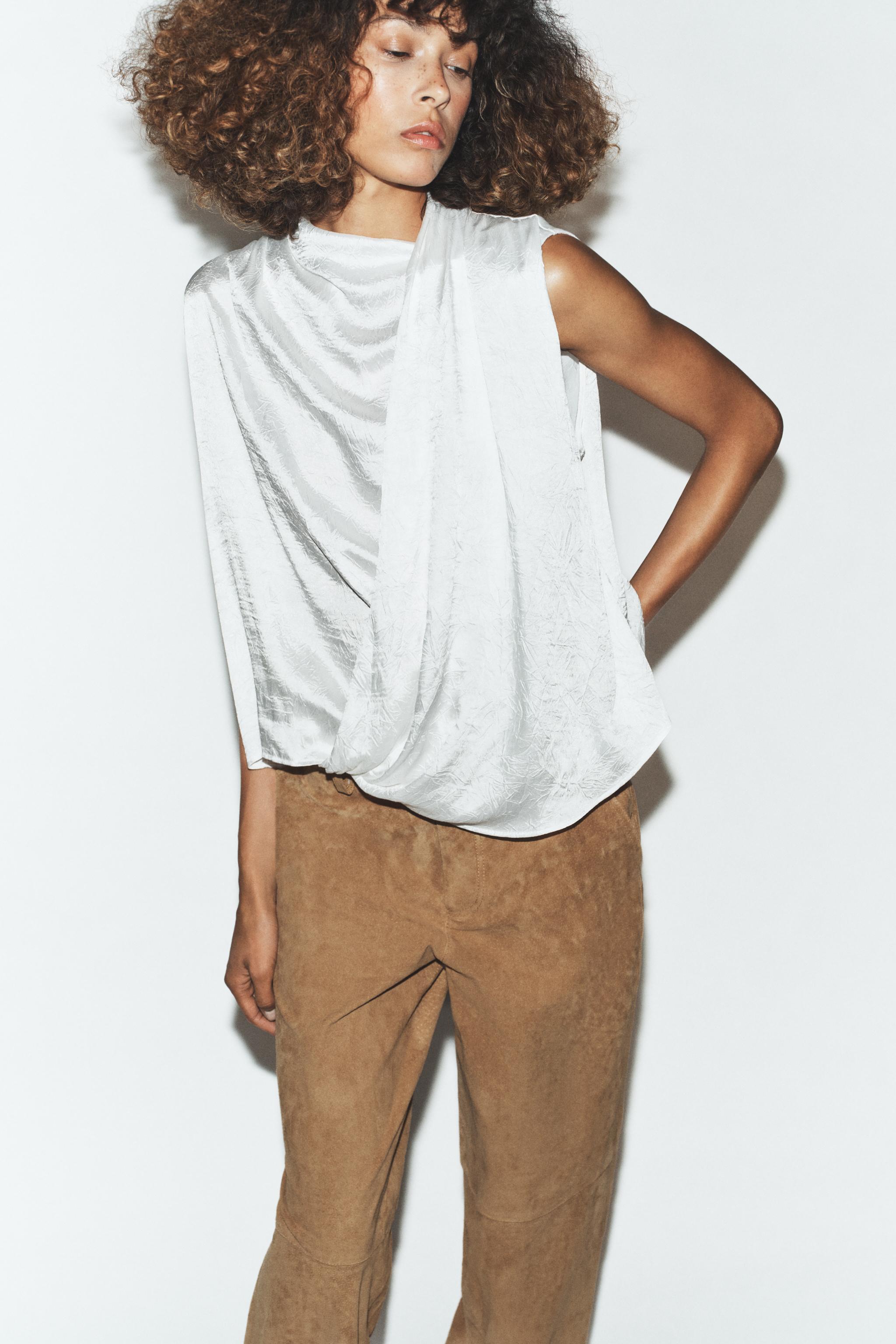 SATEN YÜZEYLİ KRUVAZE TOP