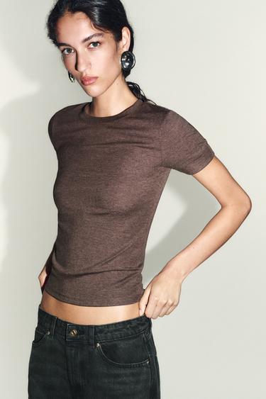 CAMISETA MINIMAL MANGA CORTA - Marrón vigoré de Zara