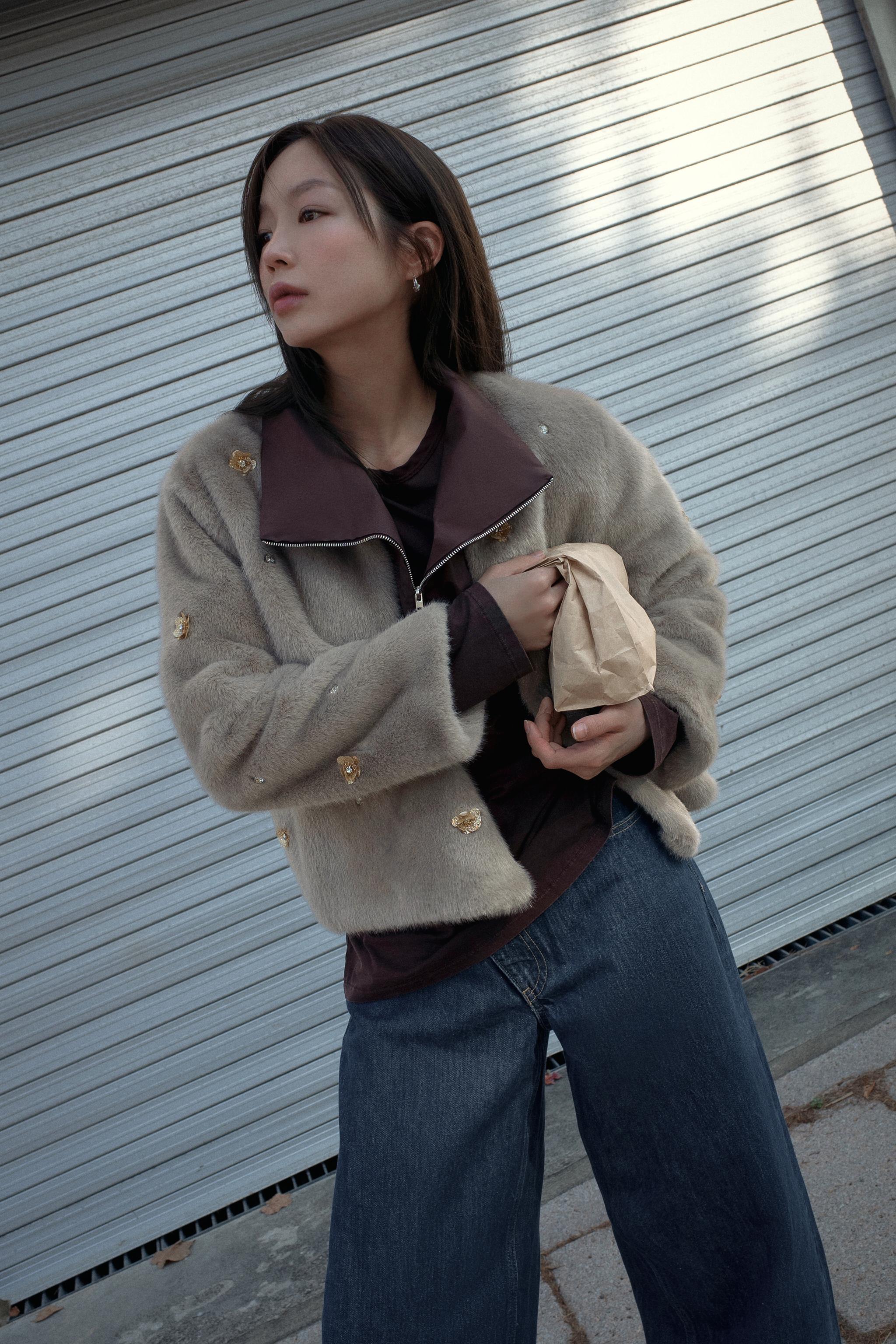 フェイクファーショートコート - ライトキャメル | ZARA Japan