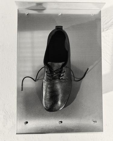 КОЖАНЫЕ ТУФЛИ — Черный от Zara