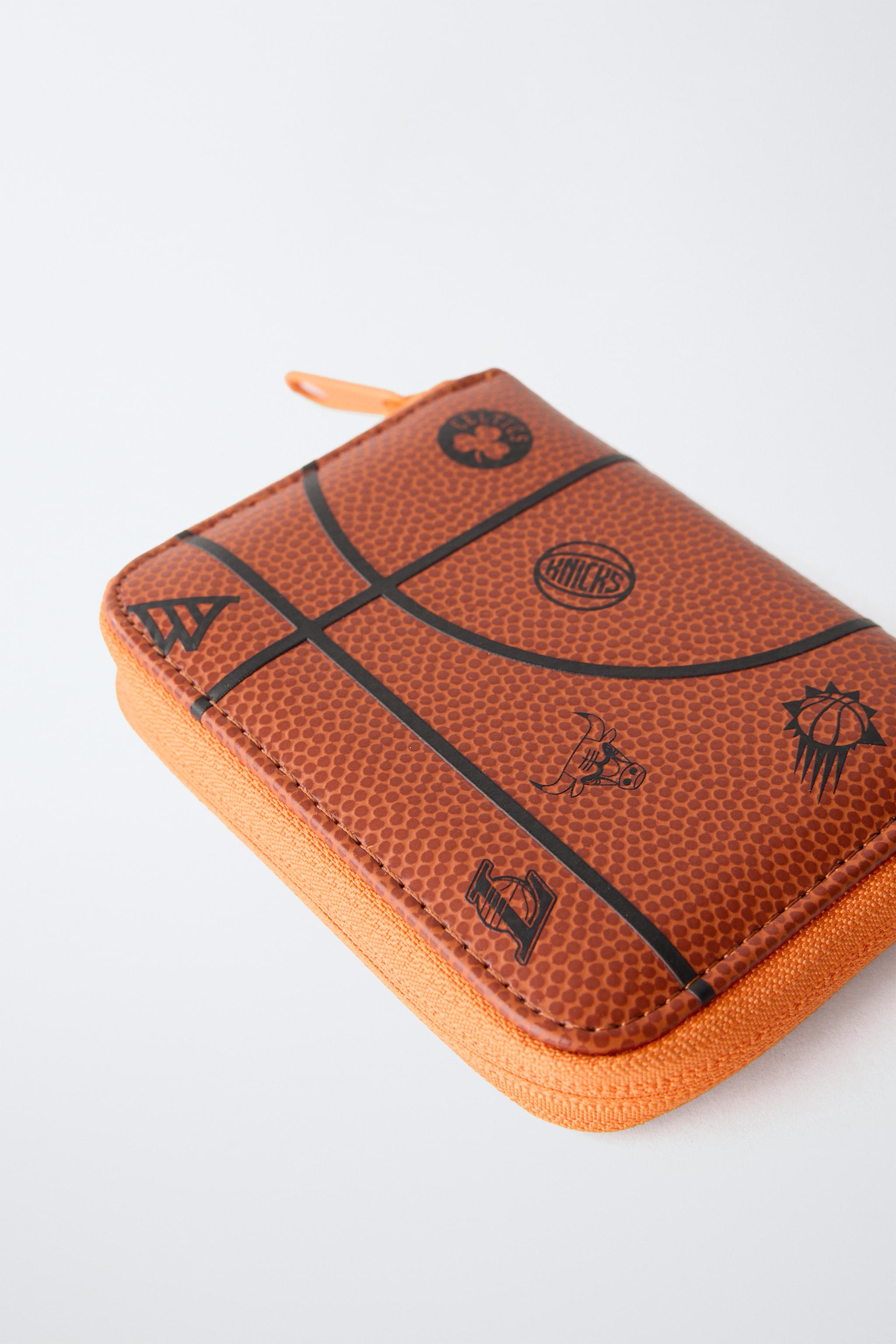 NBA BASKETBALL WALLET - MULTI TEAMS