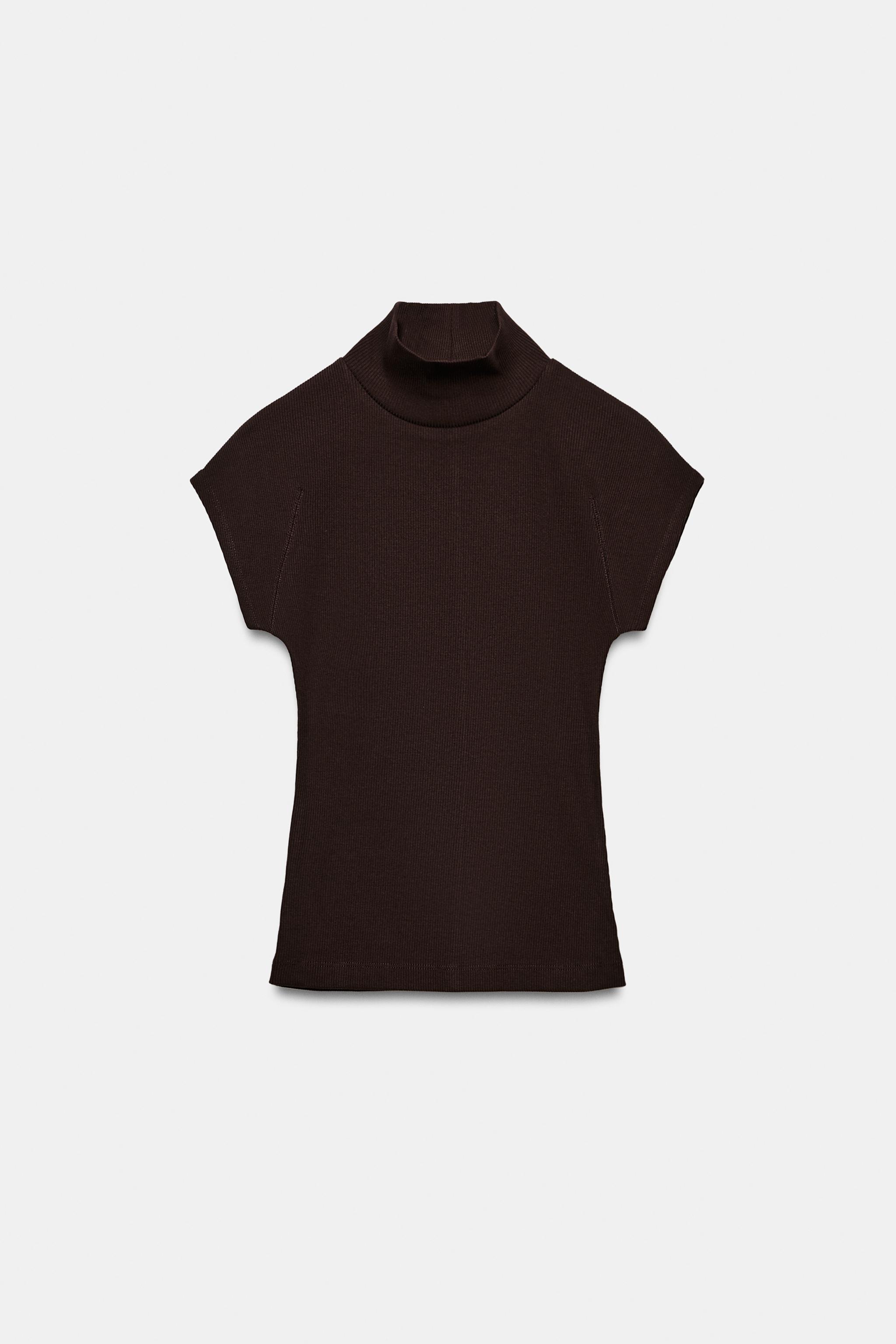 T-SHIRT CÔTELÉ À COL MONTANT