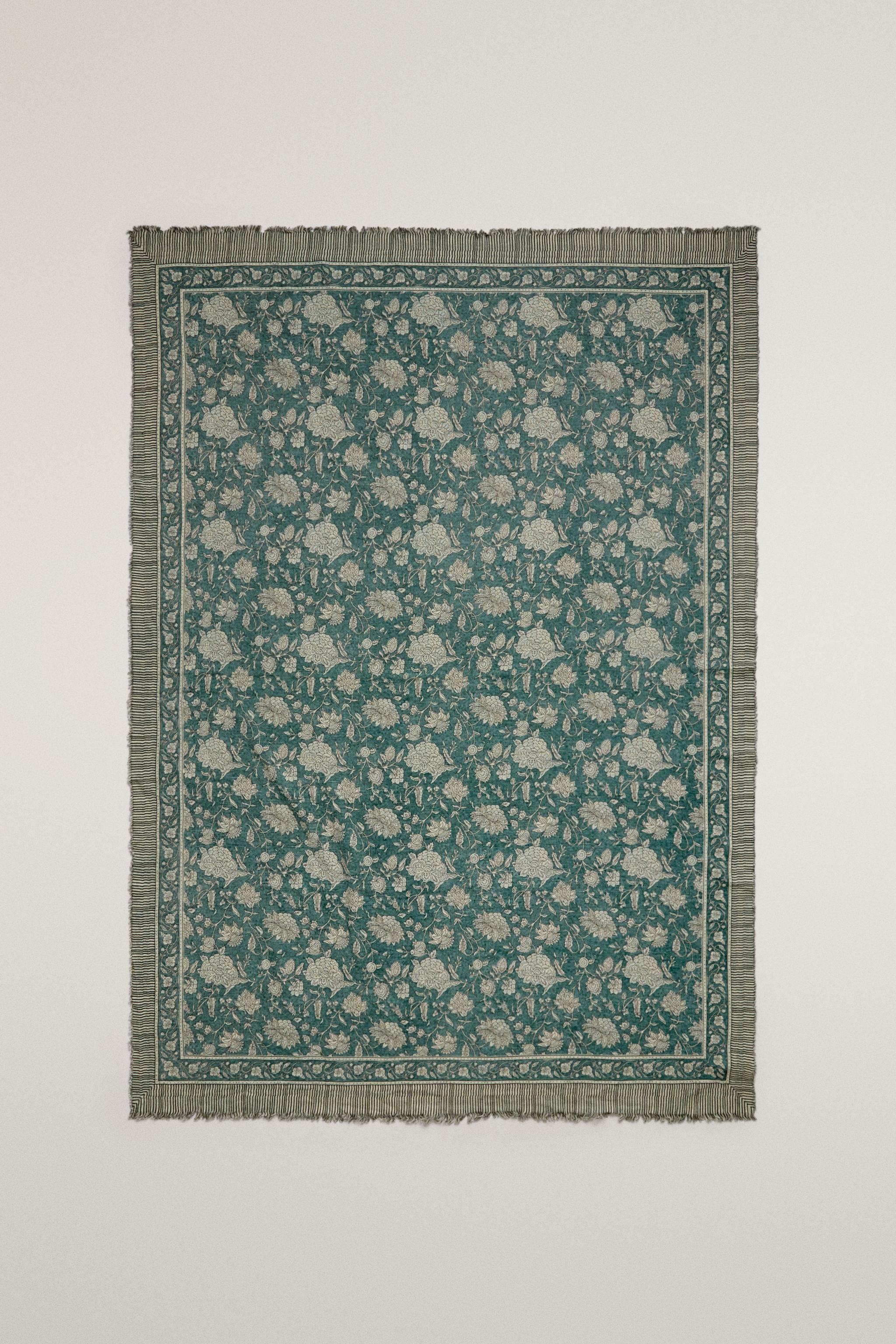 COUVERTURE COTON FLORAL