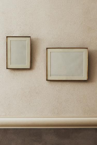 Zaras FOTORAM MED TUNN METALLKANT - Förgylld