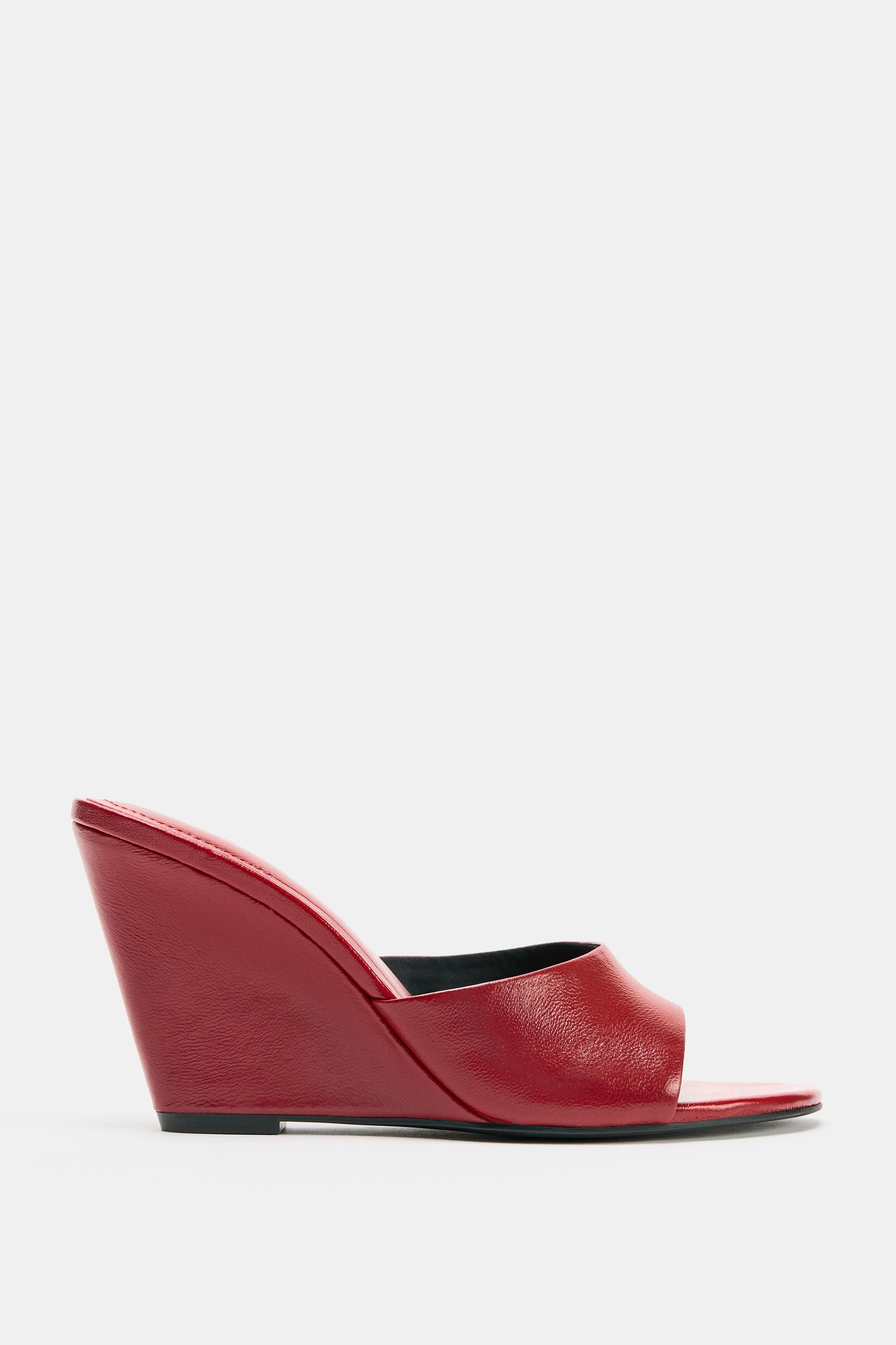 LEATHER WEDGES