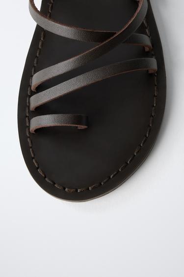 SANDALES À BRIDES EN CUIR - Marron de Zara - Image 5