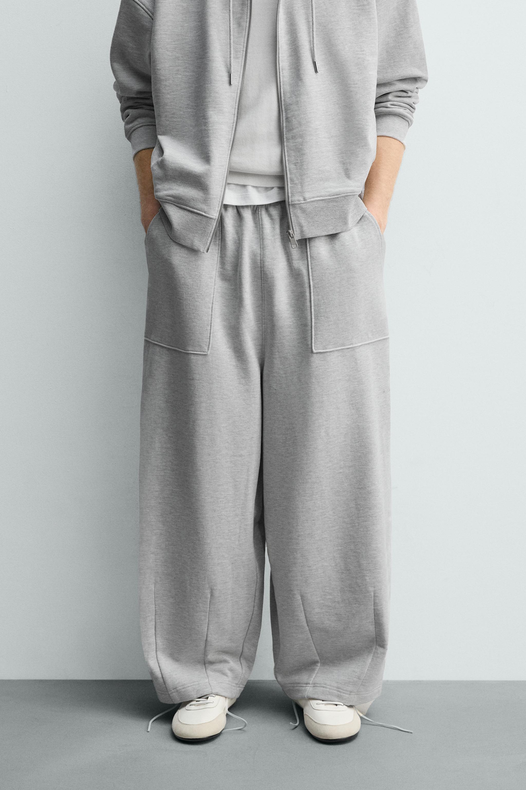 PANTALON DE JOGGING COUPE BALLON AVEC PIÈCE