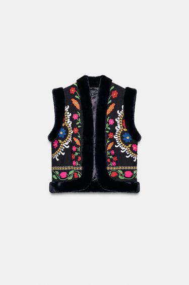 CHALECO BORDADOS COMBINADO EFECTO PELO - Negro de Zara - Imagen 0