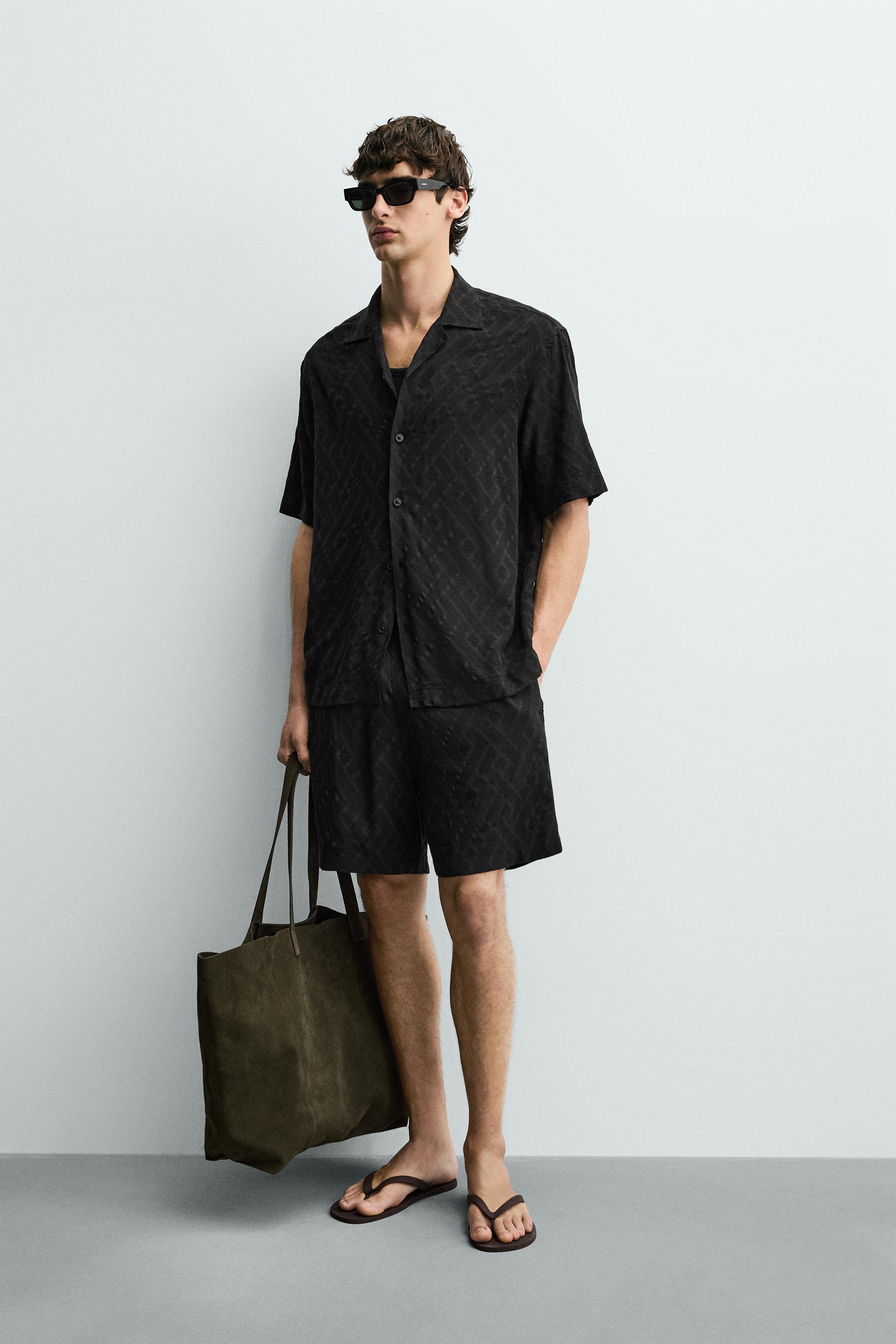 GEOMETRIC JACQUARD SHORTS