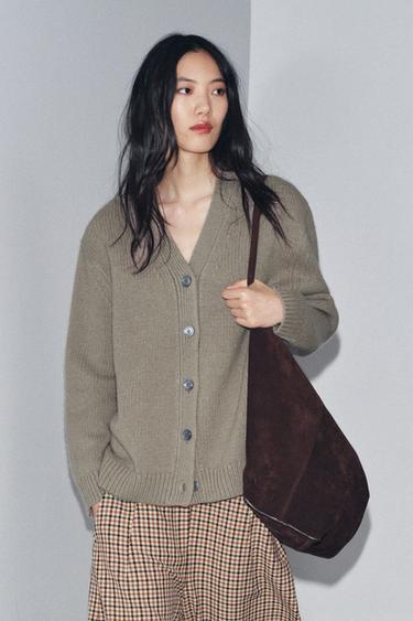 GILET 100 % LAINE COL EN V - Gris taupe de Zara