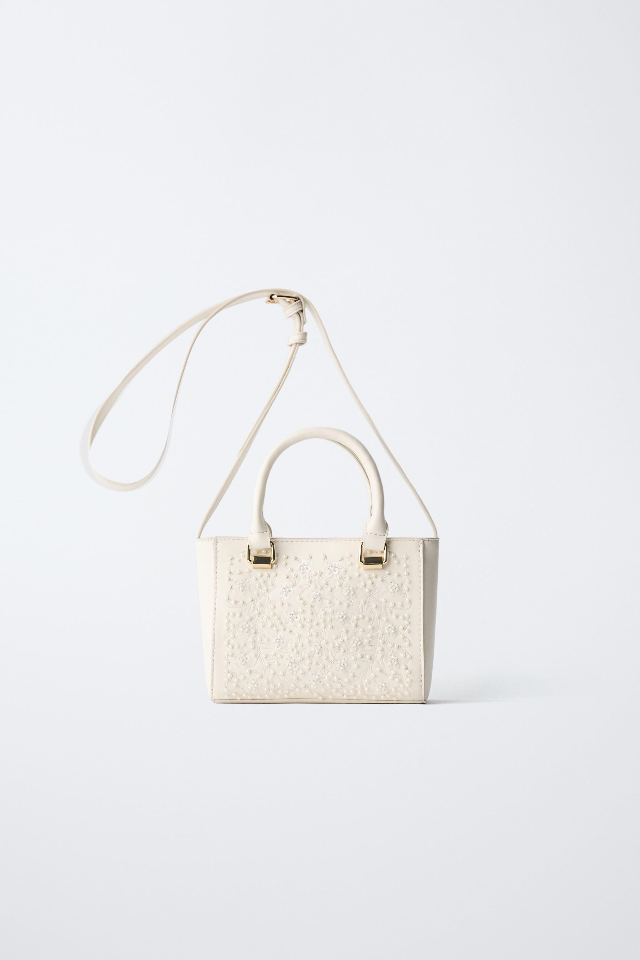 SAC BANDOULIÈRE AVEC PETITES PERLES