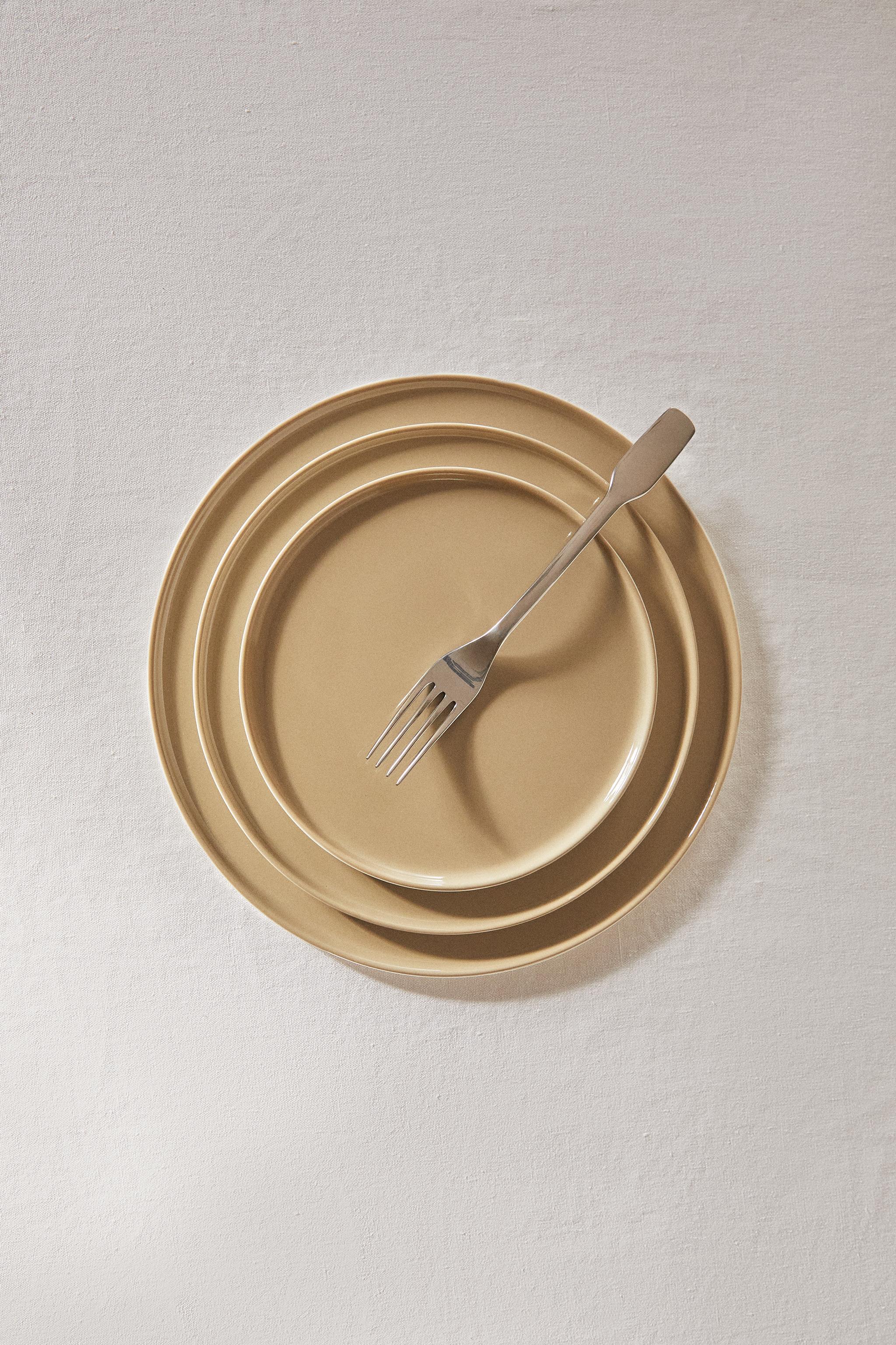 SMALL PORCELAIN DINNER PLATE SET (SET OF 2)