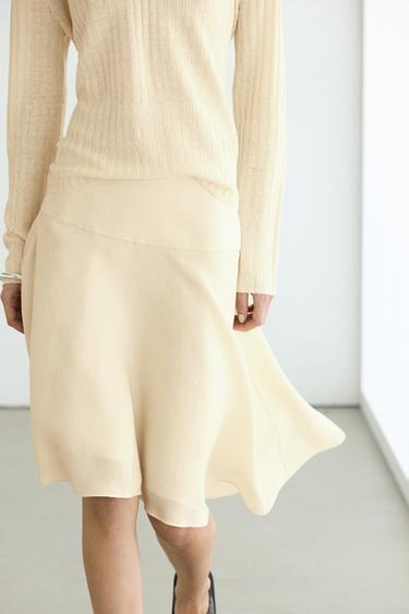 Jupe midi fluide asymétrique -  de Zara