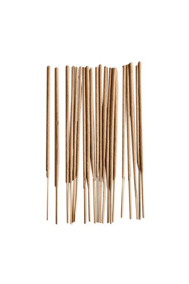 Zara GOLDEN CUIR SCENTED INCENSE STICKS (SET OF 20) - Mustard