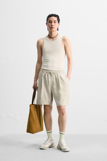 QUẦN SHORT VẢI RŨ XẾP LI - Màu vàng cát/Xám nâu từ Zara