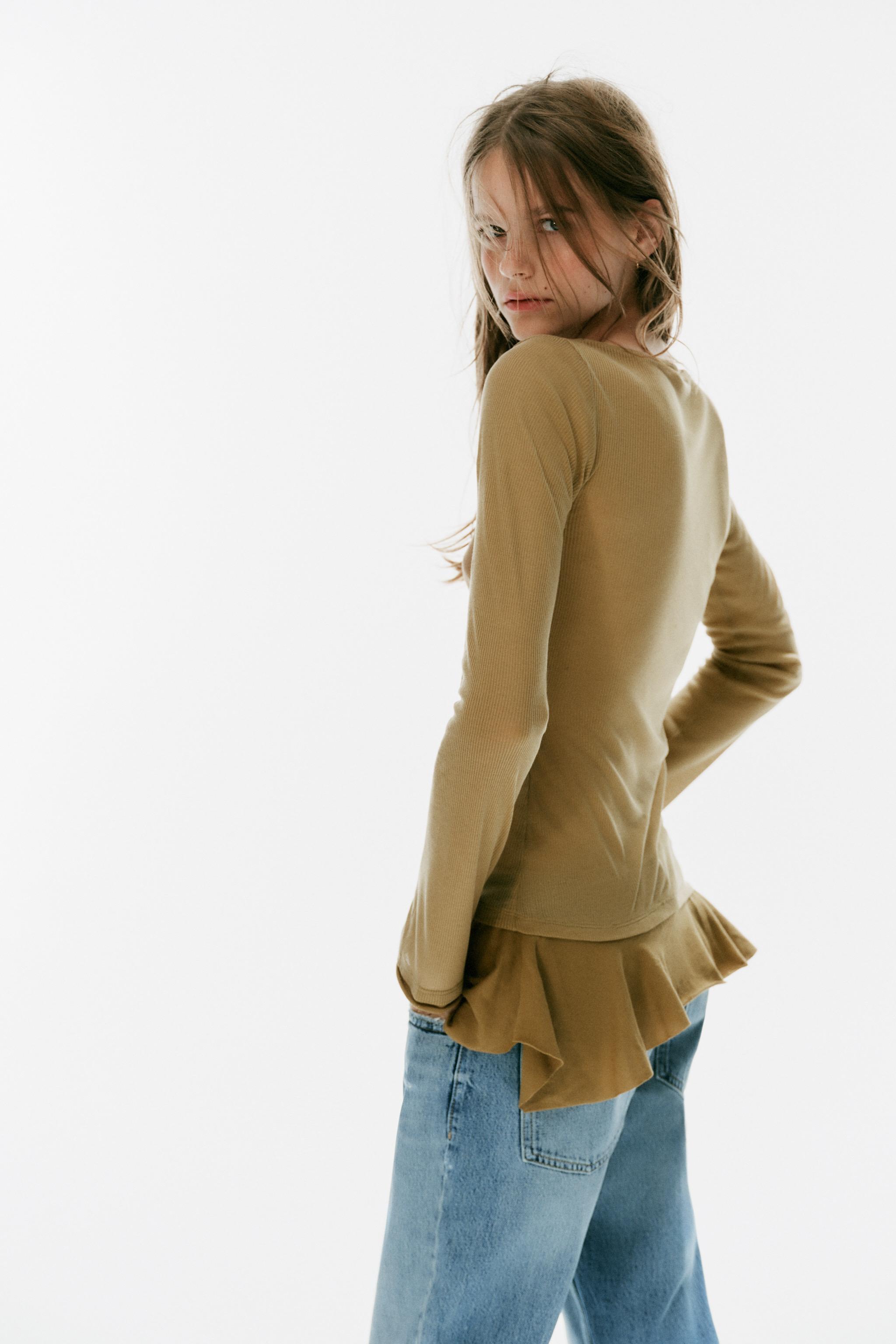 RUFFLED ASYMMETRICAL RUCHED TOP