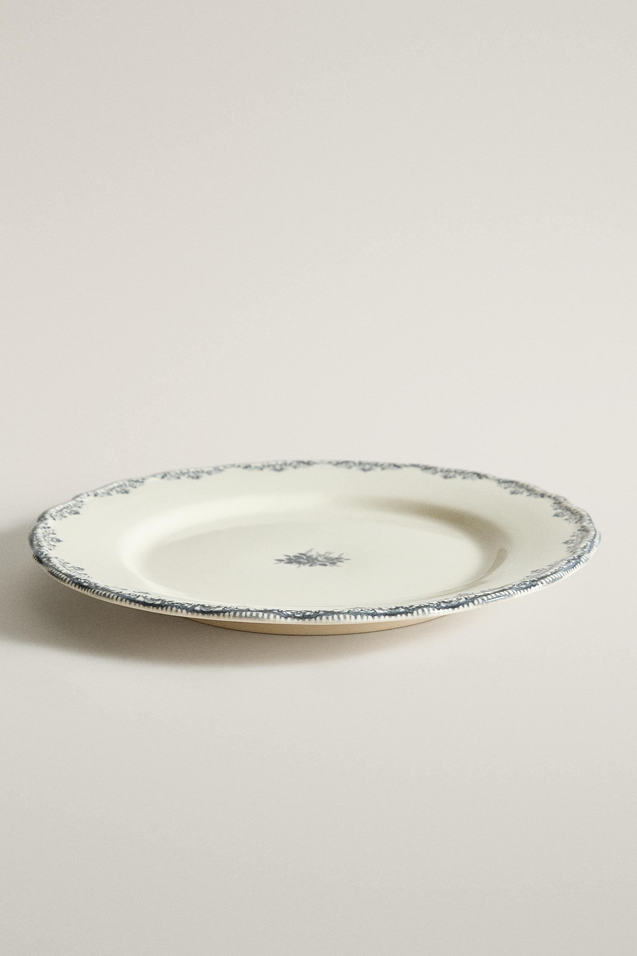 POSITIONED PRINT DINNER PLATE