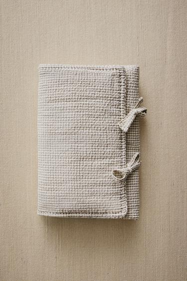 GINGHAM BABY CHANGING MAT - Grey by Zara