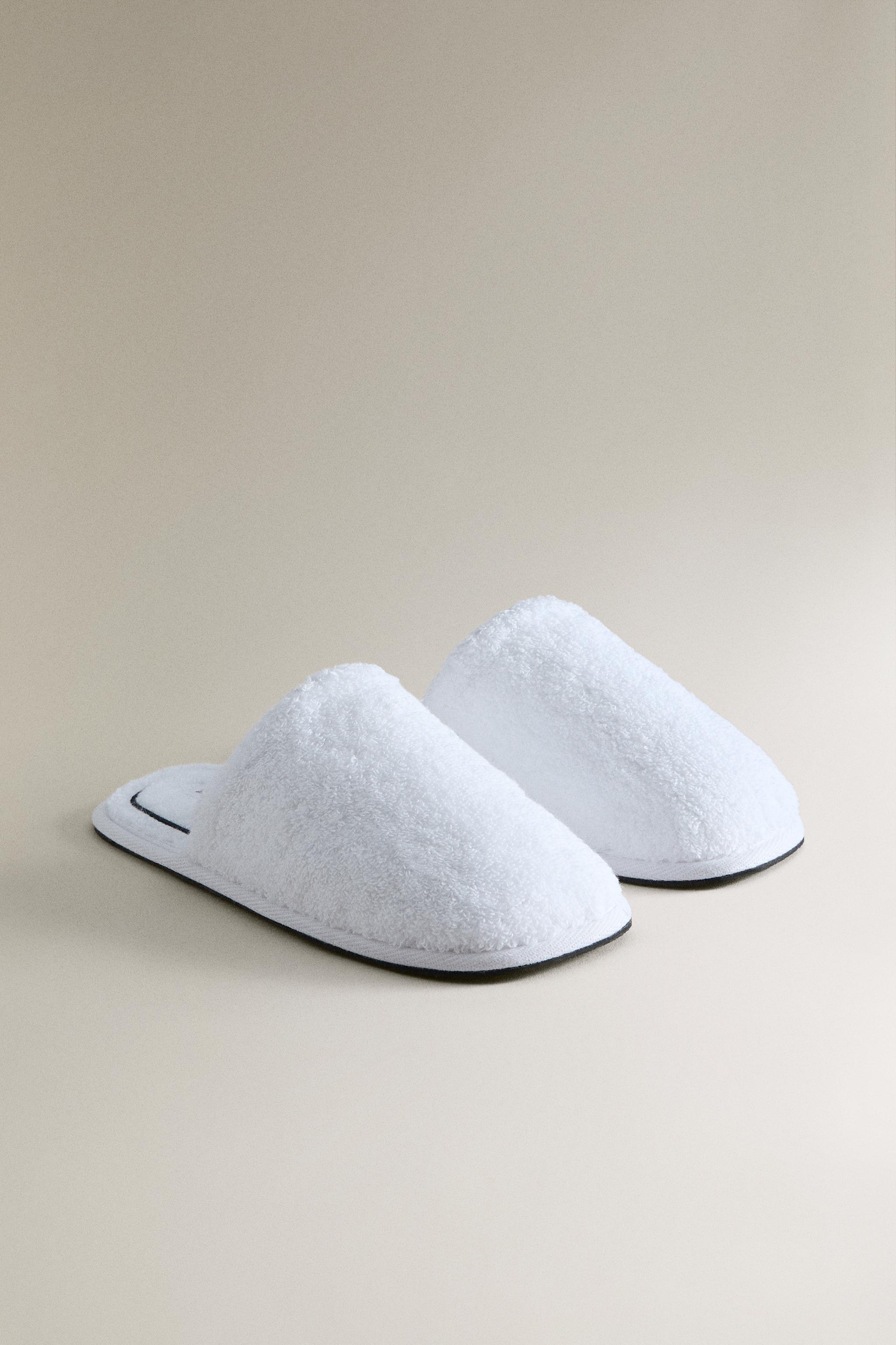 MULE DE BAIN ÉPONGE FESTON BRODÉ