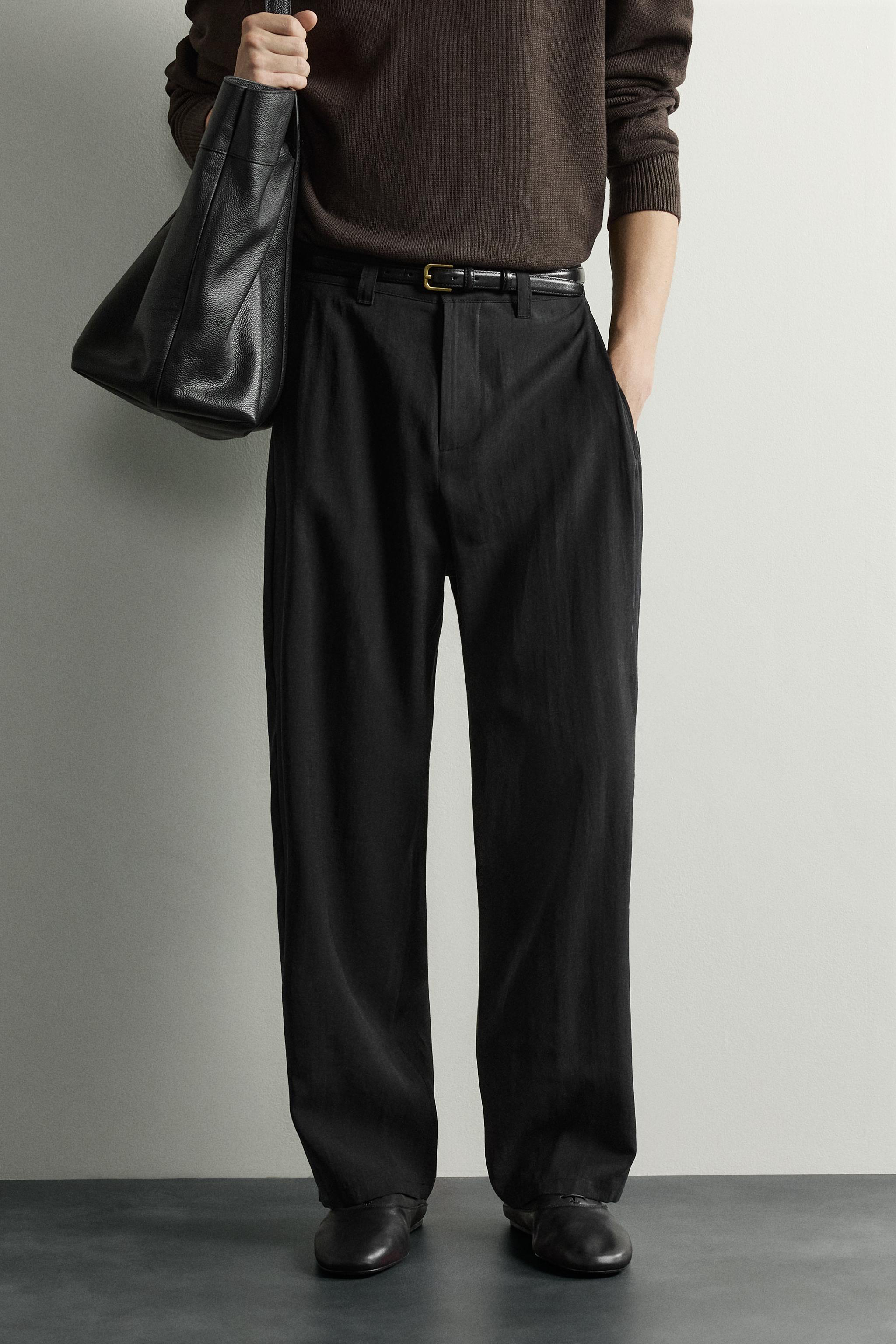 FLOWY SIDE PLEAT PANTS — Black