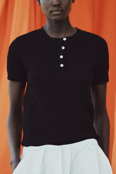 KNIT BUTTON-UP TOP - Black by Zara