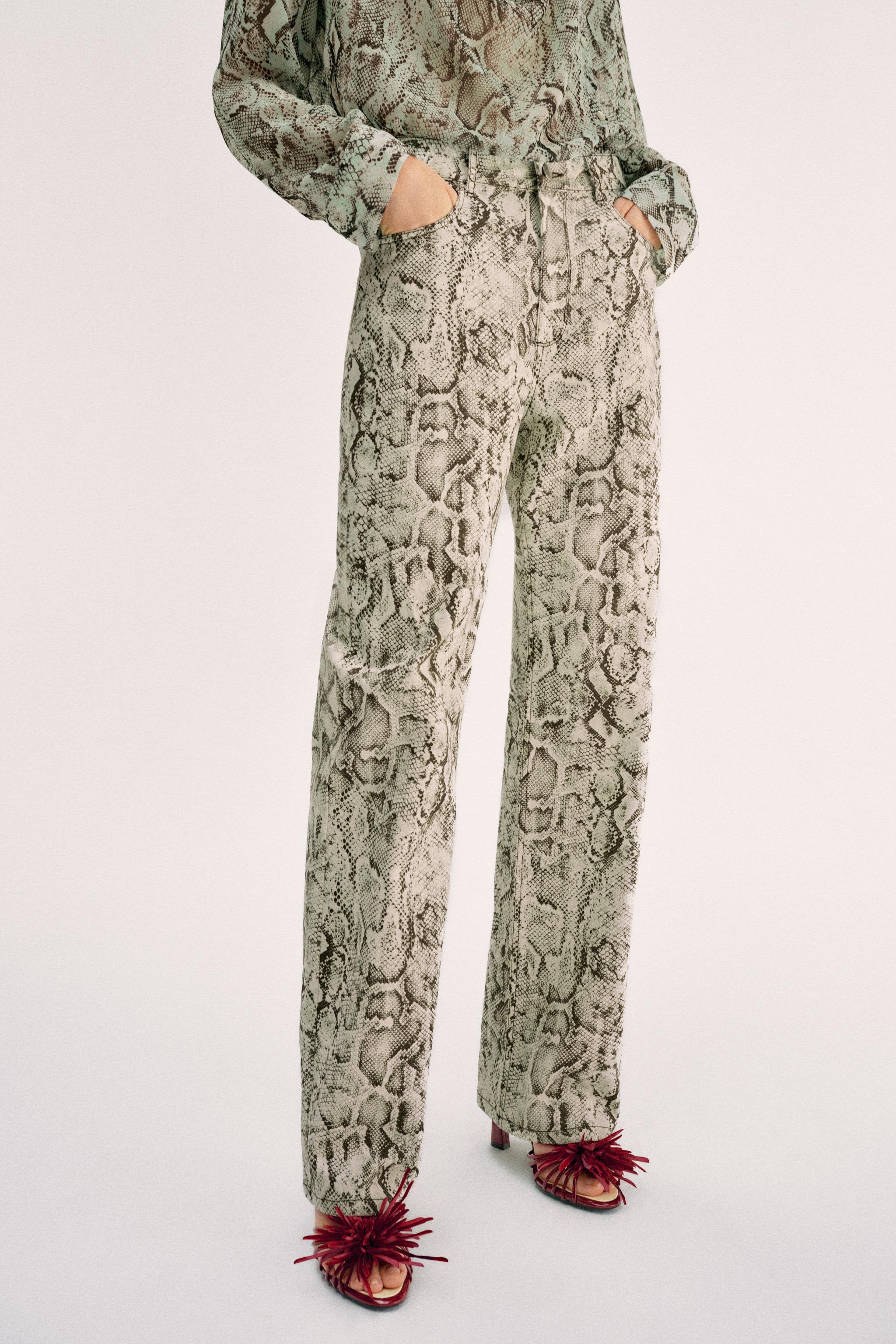 Z1975 HIGH-RISE STRAIGHT LONG LENGTH ANIMAL PRINT JEANS — Snake
