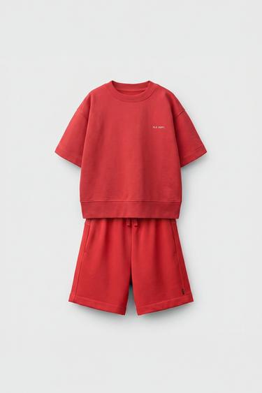 إطلالة كاملة سويت شيرت بأكمام قصيرة وشورت برمودا - 289 الخاص بـ Zara - صورة 0