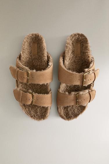 SANDALES CHAUDES EN CROÛTE DE CUIR À DOUBLE BOUCLE - Gris taupe de Zara - Image 2