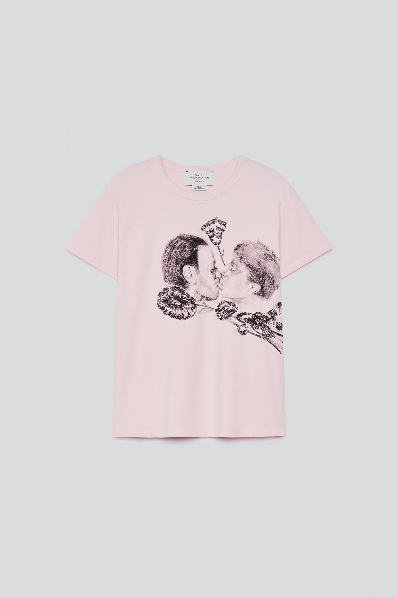 KISS PRINT T-SHIRT — White / Pink