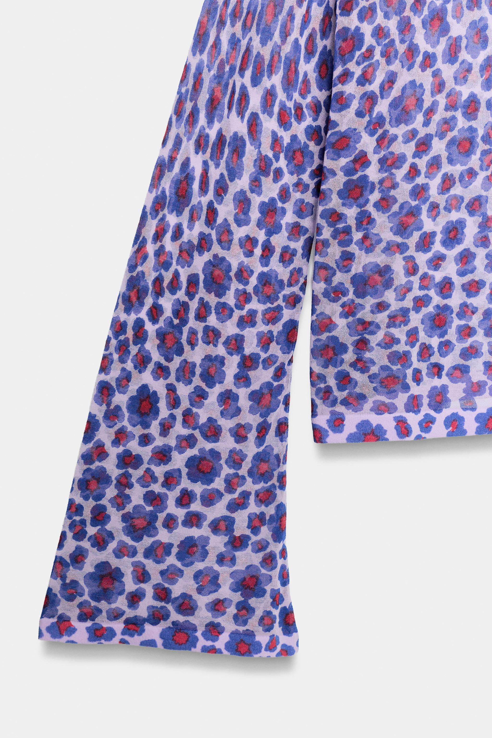 TOP À FLEURS EN MAILLE FINE