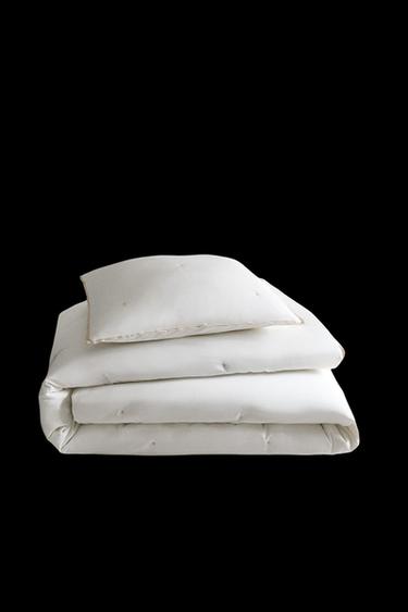 Zara LINEN SATEEN QUILT WITH DOTTED STITCHING - Oyster-white