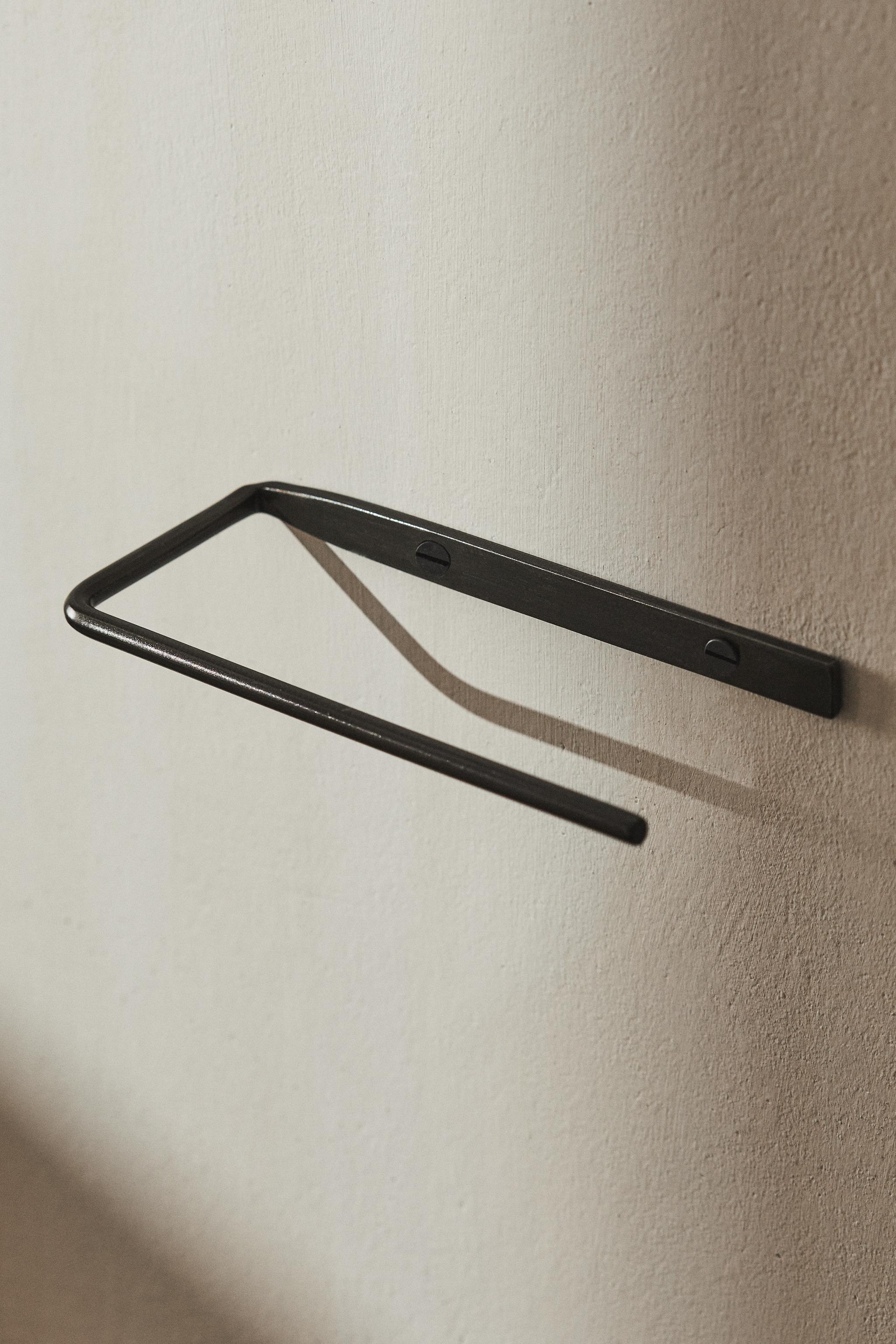 DARK METAL TOILET PAPER HOLDER — Black