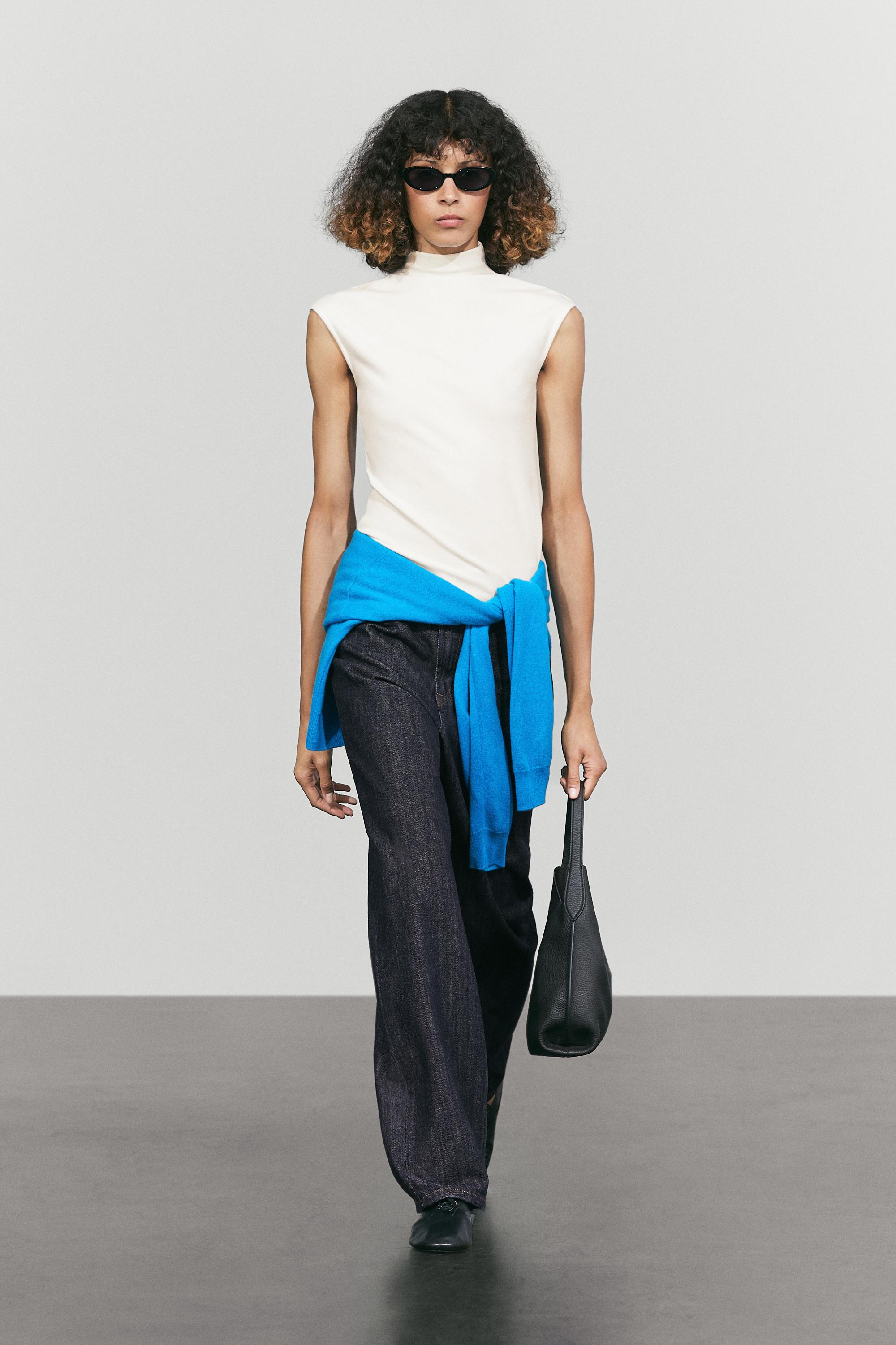 Funnel neck knit top — Oyster-white