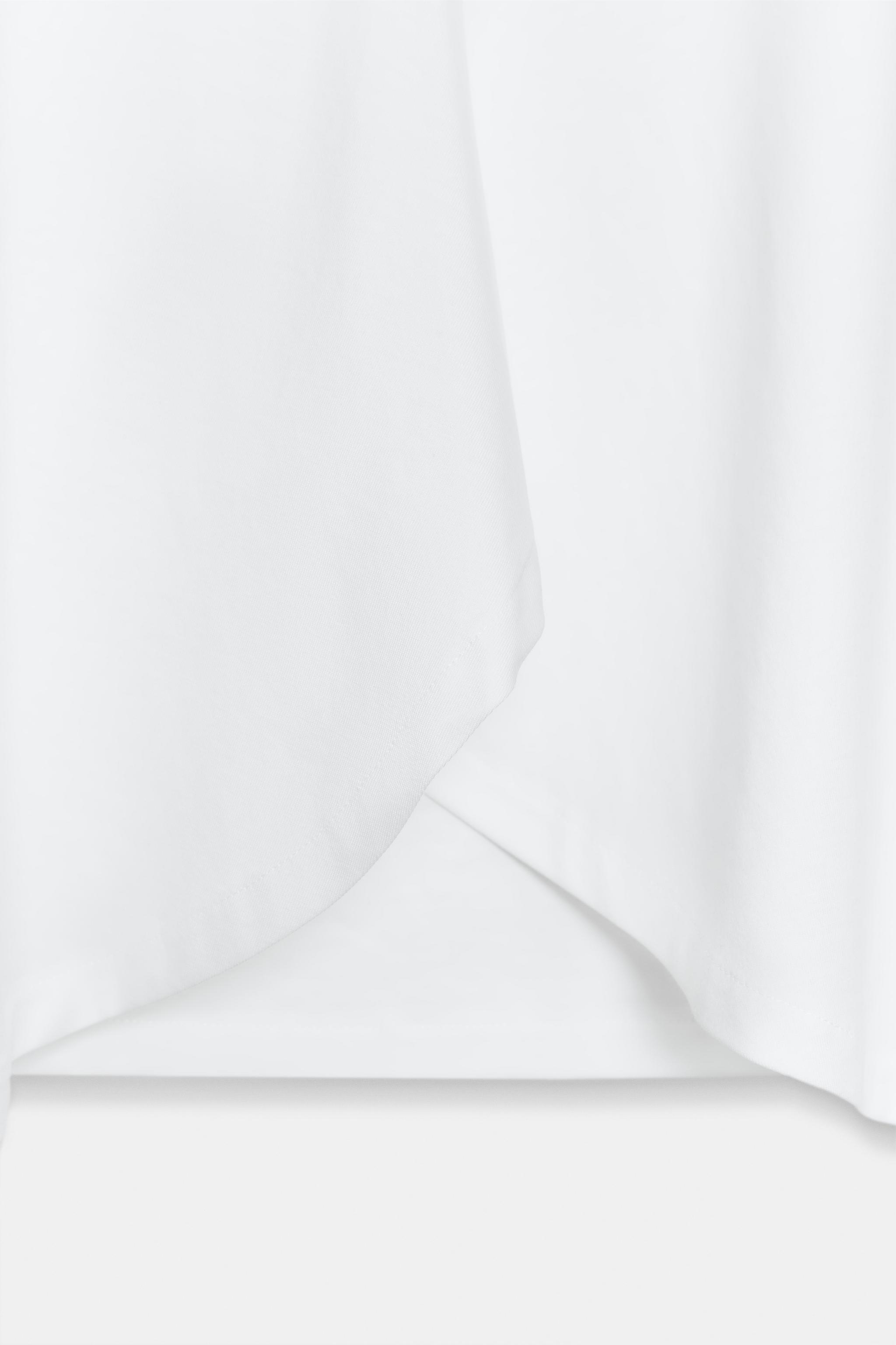 SUPIMA® RUFFLED TOP