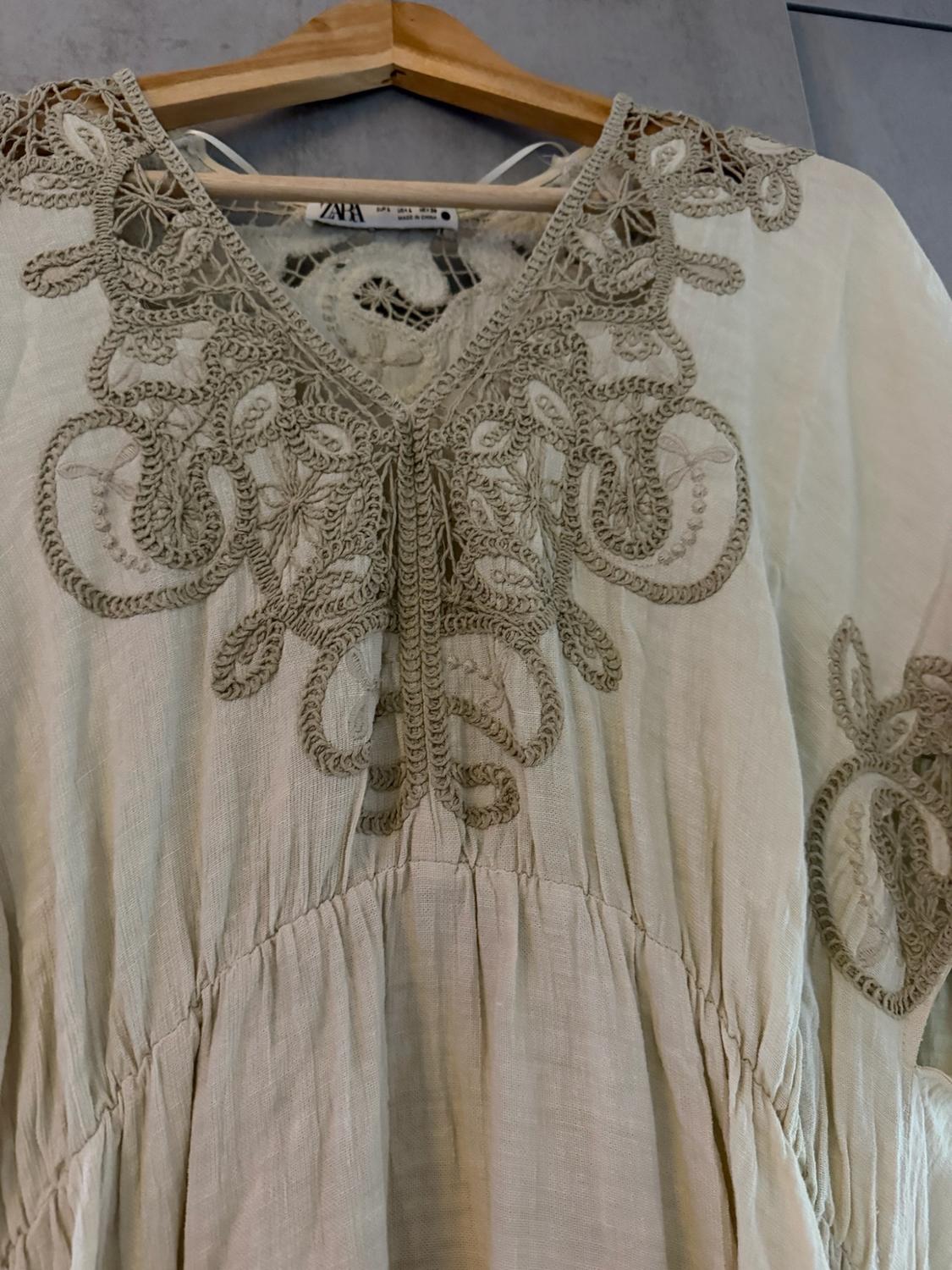 LINEN BLEND DRESS WITH EMBROIDERY - LIMITED EDITION - Image 3